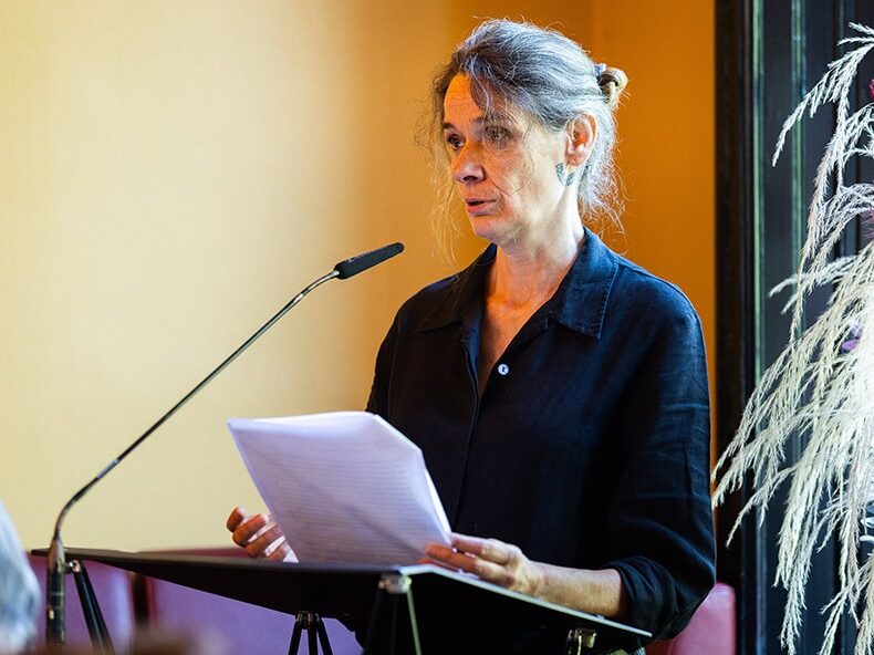 Francesca Melandri speaking at Europe 24 at Literaturhaus Hamburg.© Daniel Müller